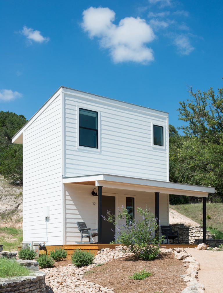 modern lodging in Frederickburg, Texas