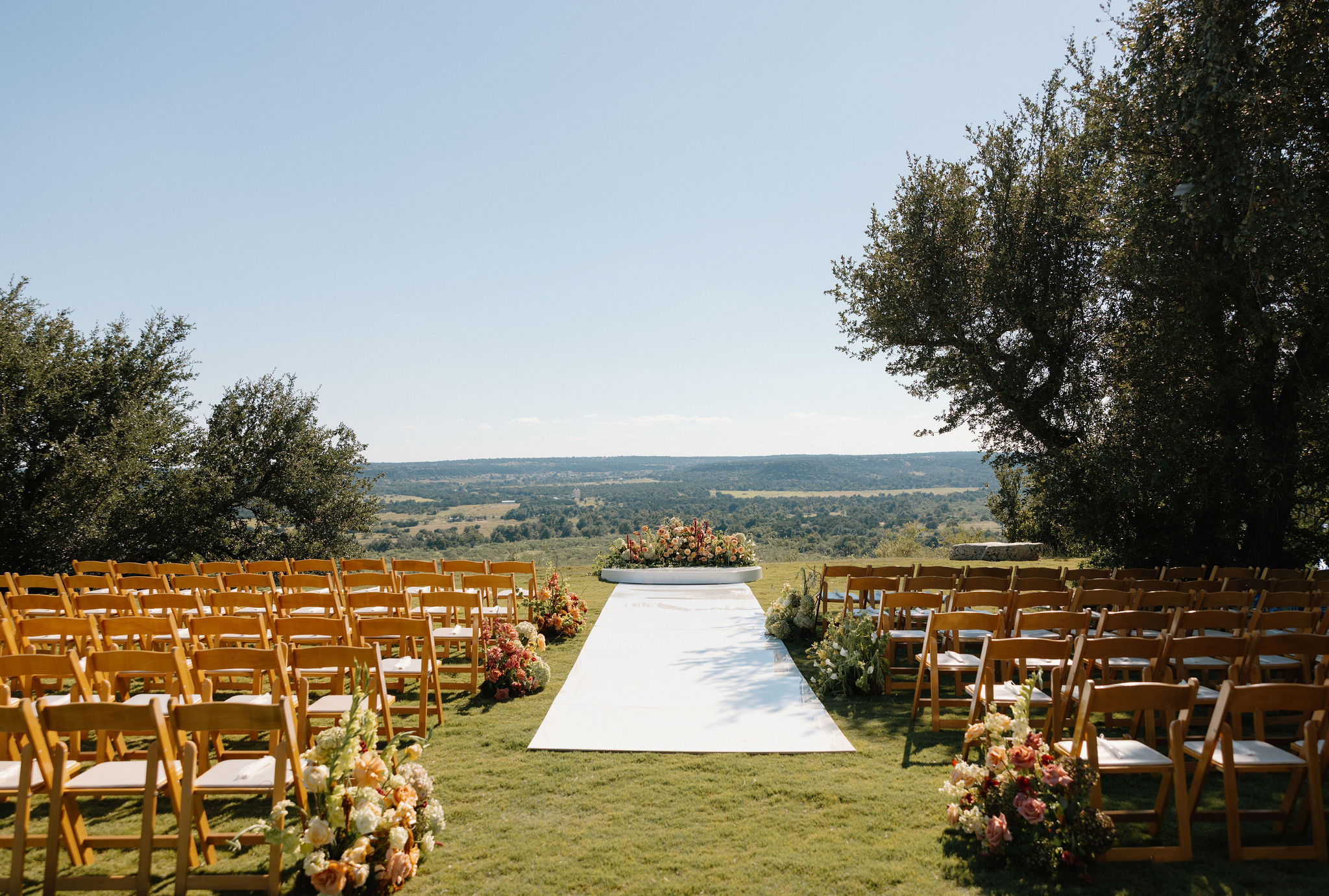 romantic-wedding-ceremony-contigo-ranch-fredericksburg