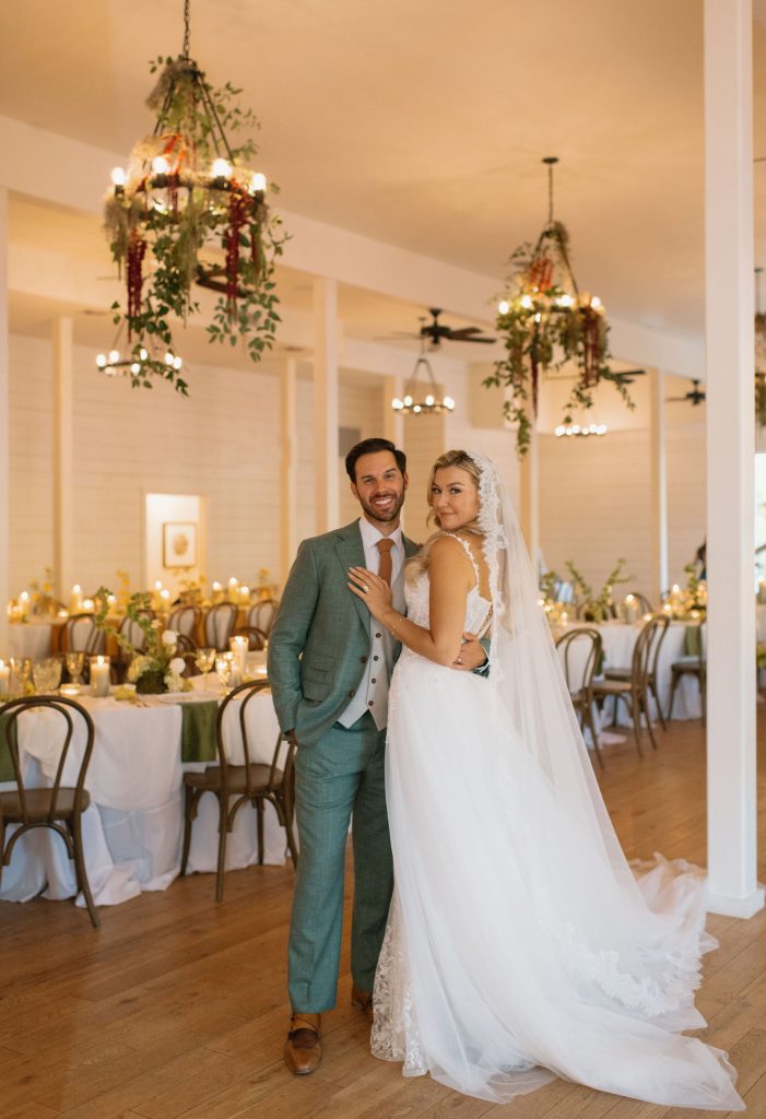 Contigo Ranch The Hall 16